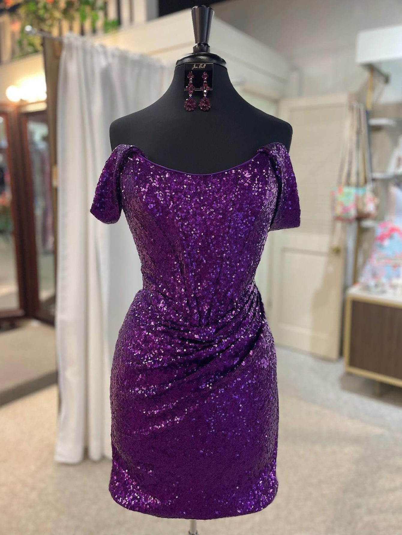 Purple Strapless Sequins Short Homecoming Dress
