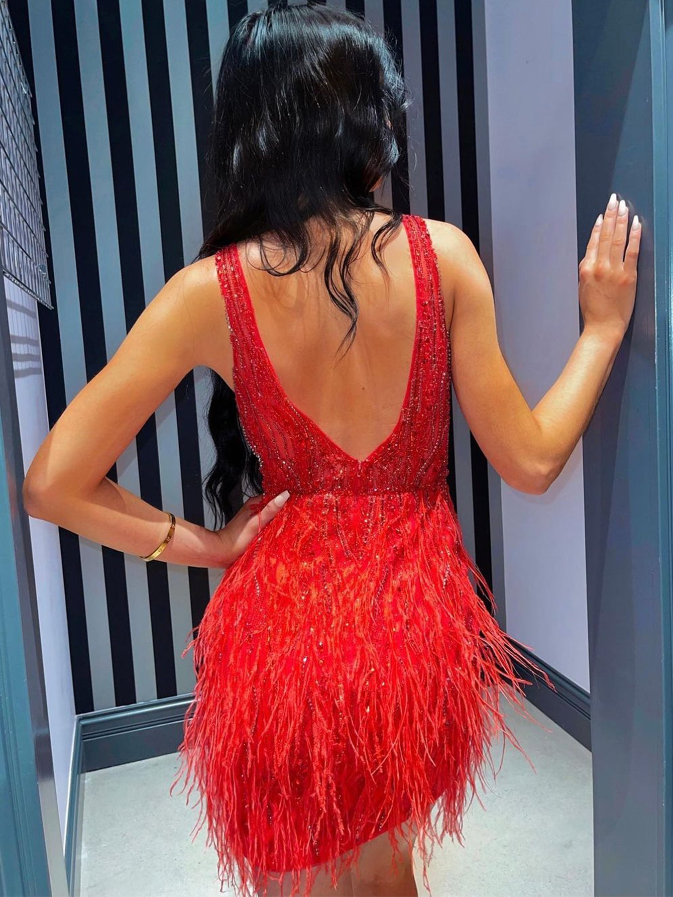 Sequins V-neck Red Homecoming Party Short Dress with Tassels